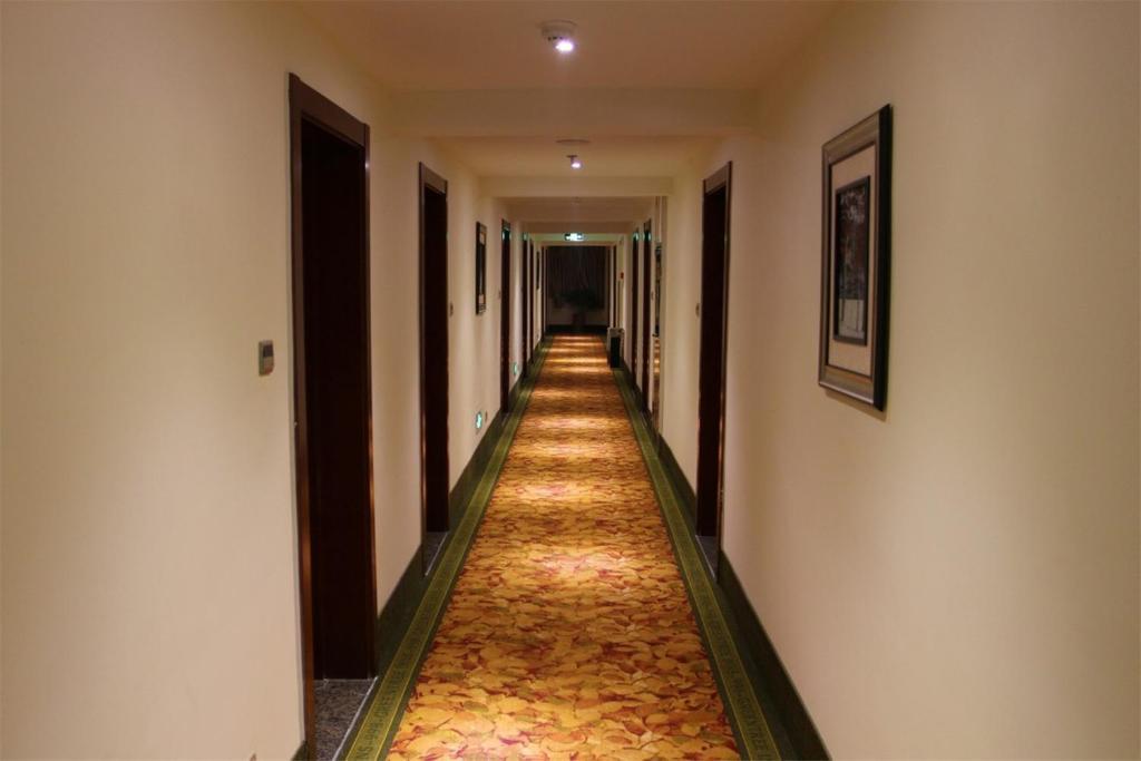 Greentree Inn Yiwu International Trade City Hotel ภายนอก รูปภาพ