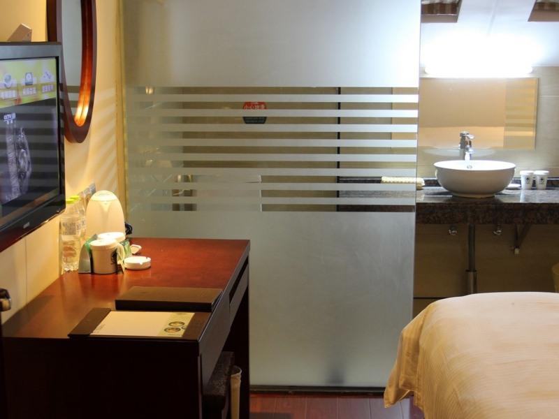 Greentree Inn Yiwu International Trade City Hotel ภายนอก รูปภาพ